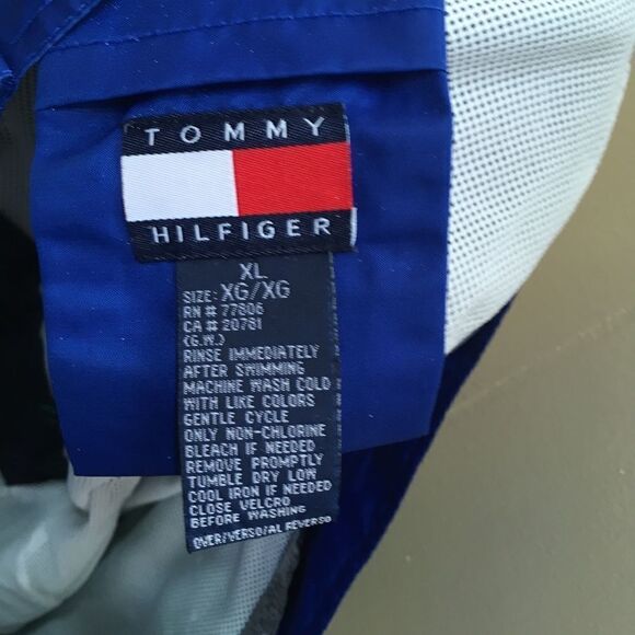 VINTAGE 90s TOMMY HILFIGER SWIM TRUNKS‎ - Picture 5 of 6